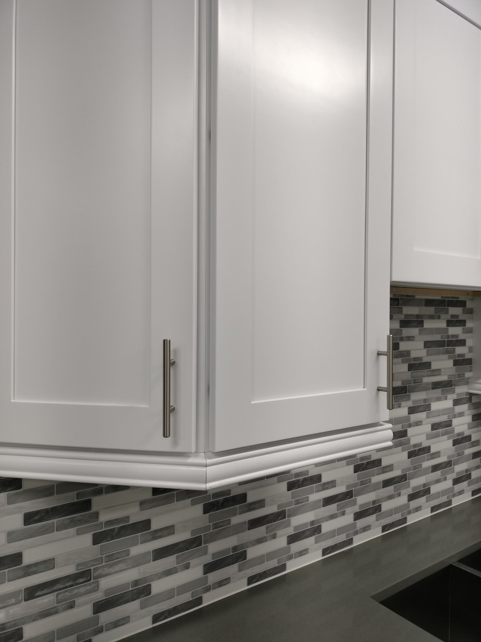 Kitchen Backsplash & Cabinets
